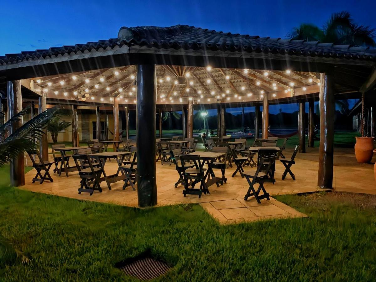 Pousada Haras Santa Rita Poconé 外观 照片